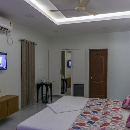 Clirind Resort Athirappilly Exterior photo