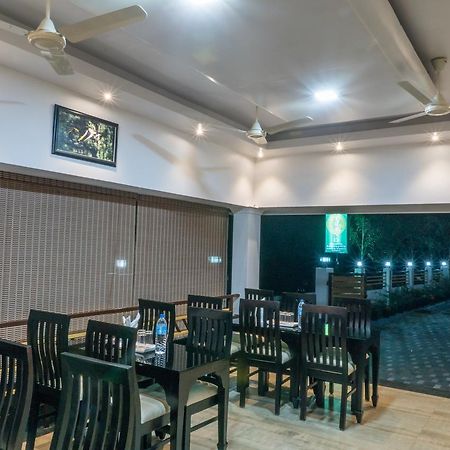 Clirind Resort Athirappilly Exterior photo